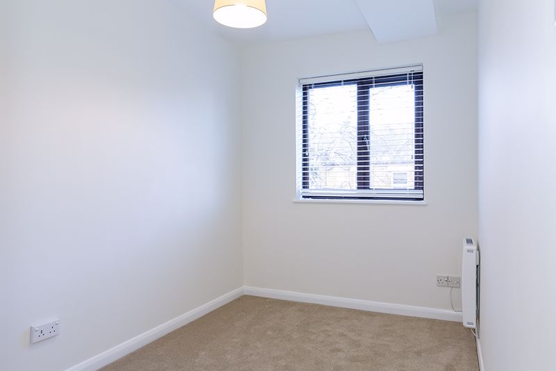 Second bedroom- click for photo gallery